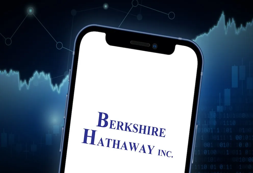 berkshire-hathaway-atinge-valor-de-mercado-de-us-700-bilhoes