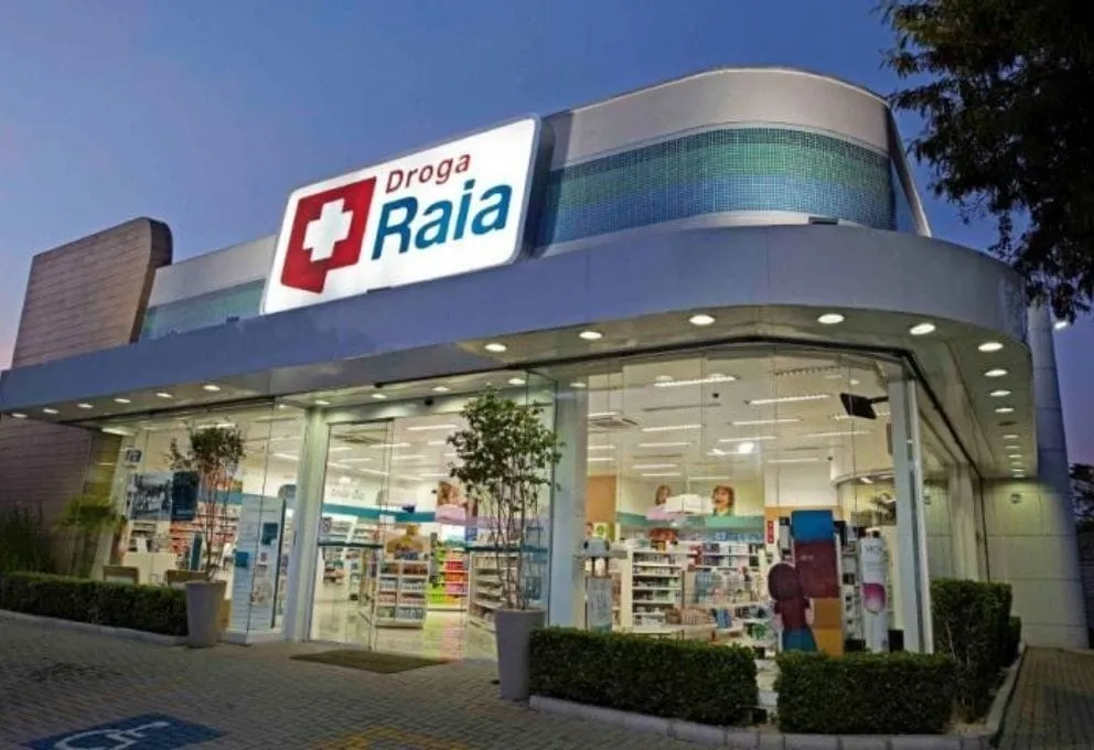 raia-drogasil-radl3-tera-clinica-popular-colada-nas-farmacias