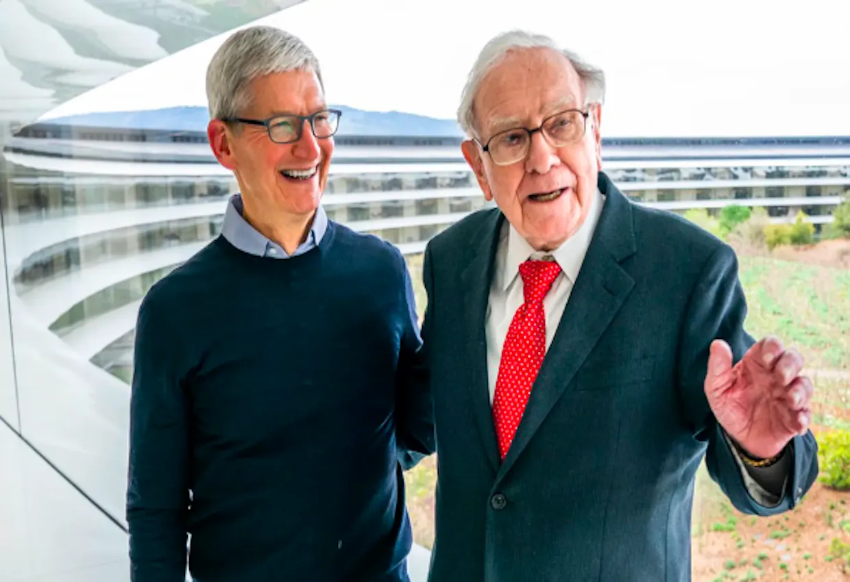 Warren Buffett: Apple (AAPL34) é o melhor negócio que possuímos
