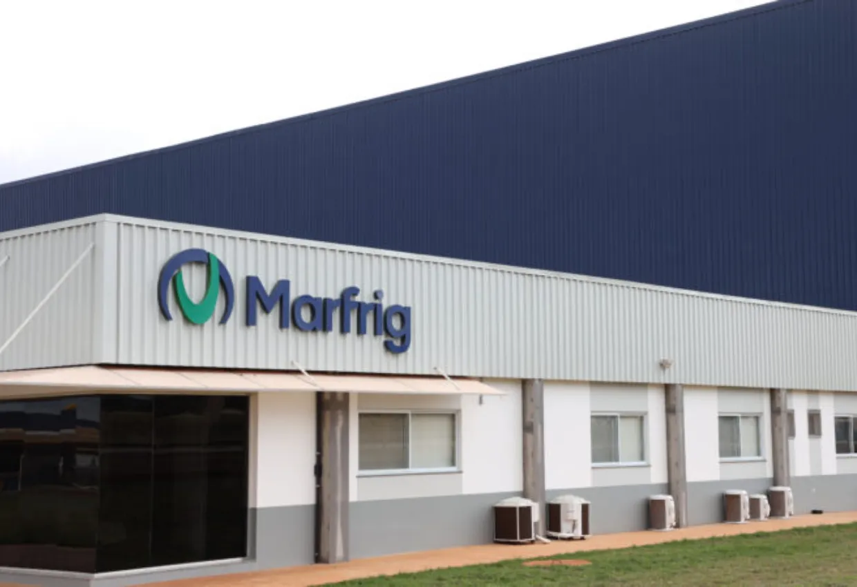 marfrig-mrfg3-autoriza-recompra-de-ate-31-milhoes-de-acoes-e-amplia-suas-linhas-de-financiamento